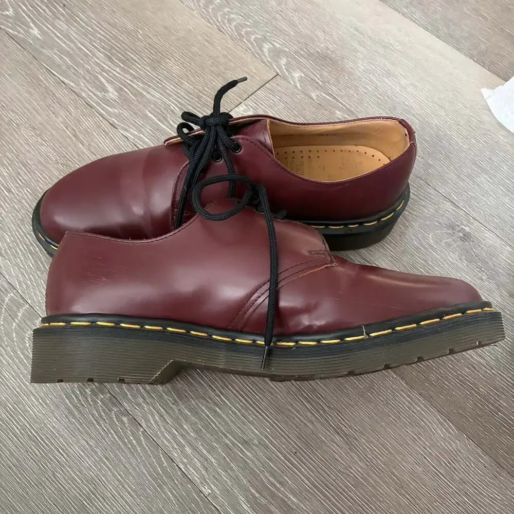 Vintage Doc Martens made in England Oxford Shoe 7 MEN Cherry Red